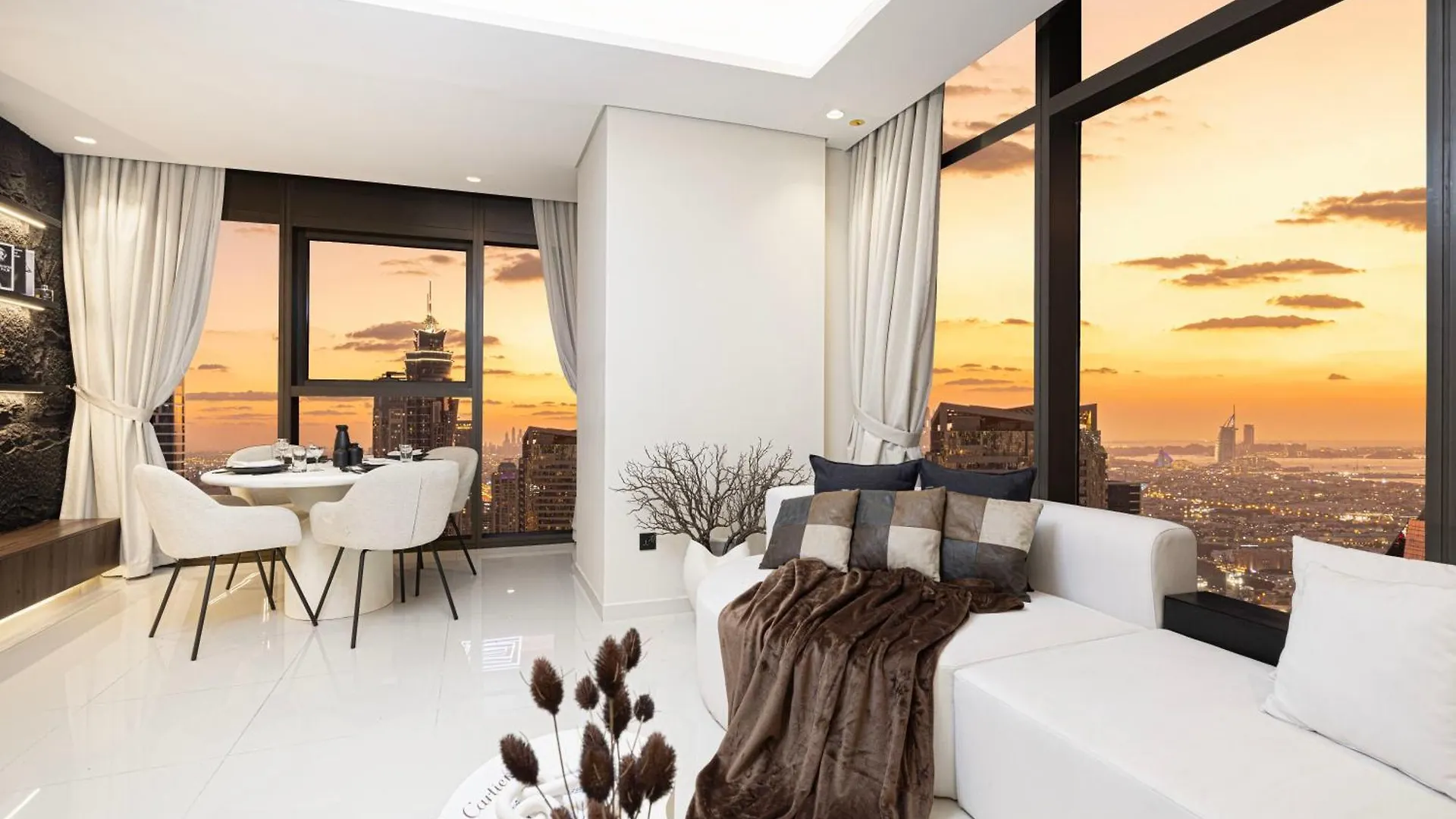 Panoramic Burj Khalifa And Sea View, Infinity Pool, Luxury 2Br Apartment Dubai