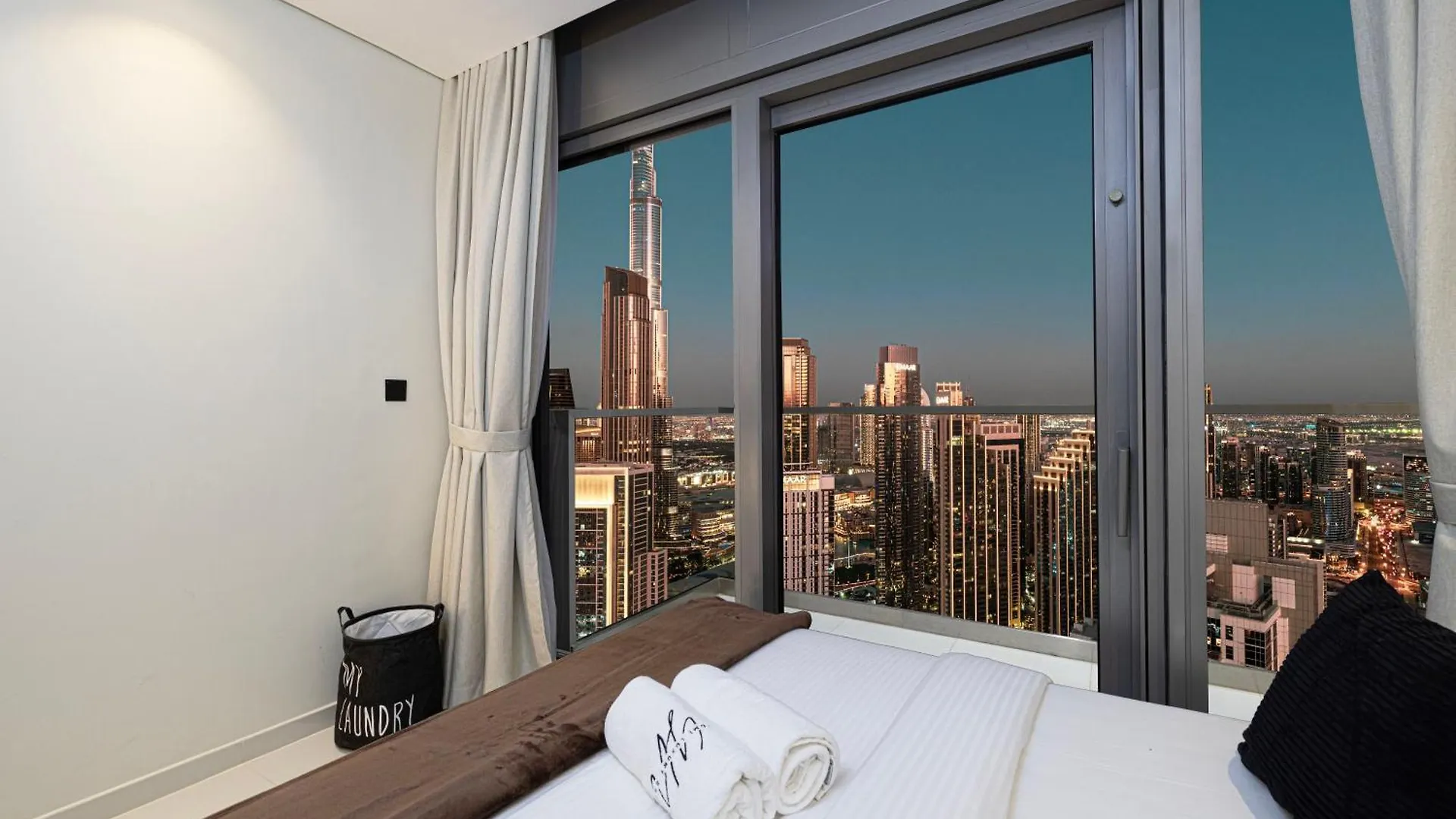 Panoramic Burj Khalifa And Sea View, Infinity Pool, Luxury 2Br Apartment Dubai
